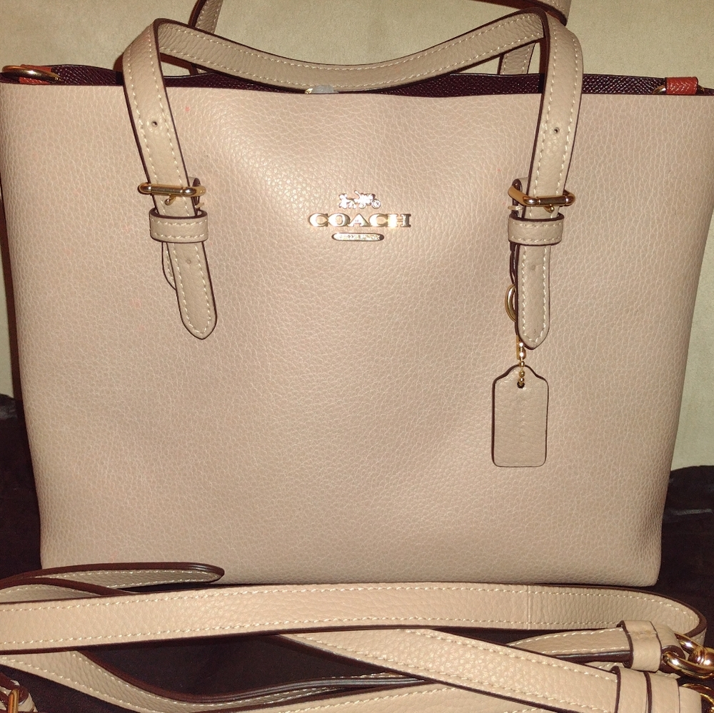 Coach Mollie Tote 25 Cream  - New With Tag-